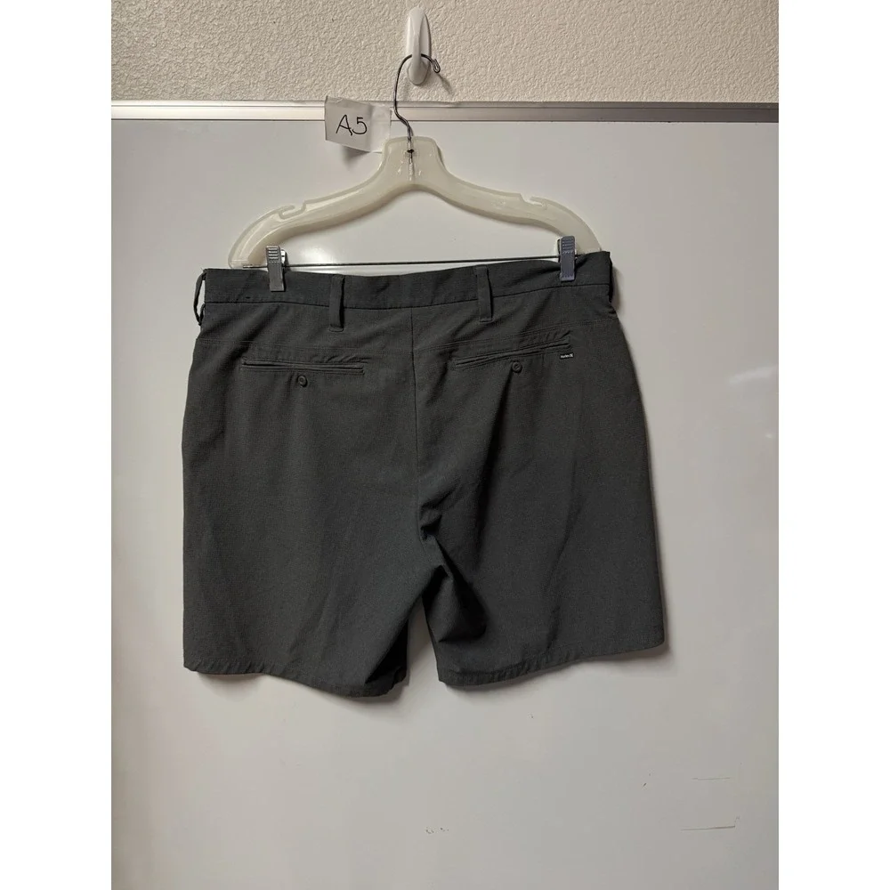 Hurley Phantom / Dri-Fit Style Gray Shorts Mens Size 36 Casual Golf Walking